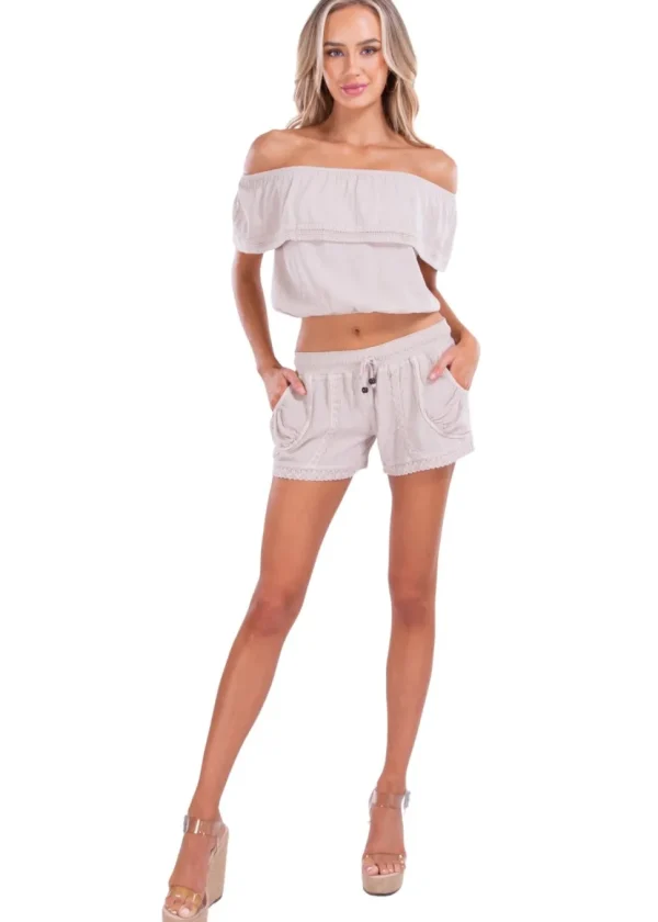 Cassie' Low Rise Shorts